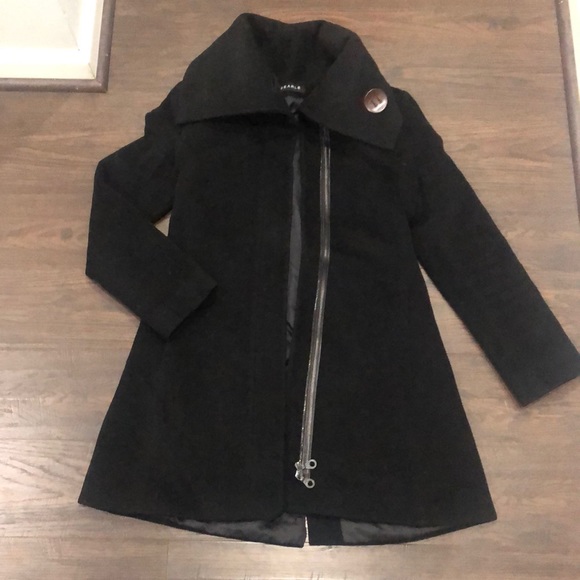 Beautiful Searle Wool Coat, 4 - Picture 2 of 7